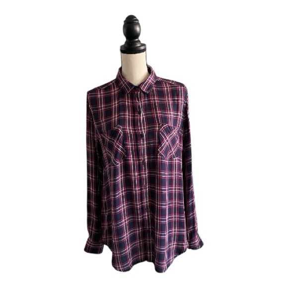 Banana Republic Tops - ♥️Banana Republic♥️ Red and Black Plaid Shirt 
Size (Medium)